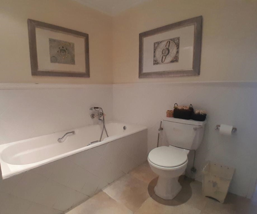 To Let 5 Bedroom Property for Rent in Lower Robberg Western Cape
